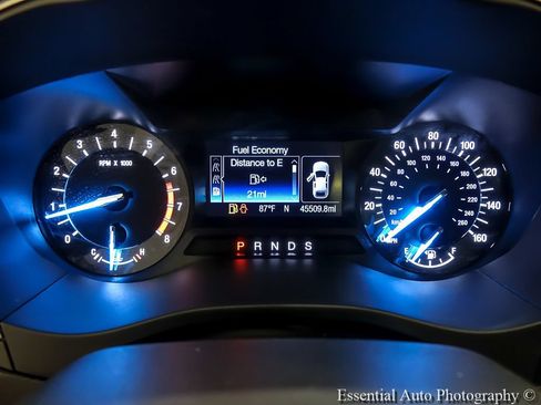 Used 2015 Ford Fusion SE FWD image 15