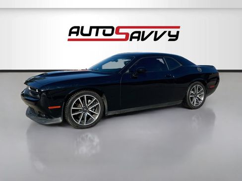 Used 2023 Dodge Challenger R/T RWD image 3