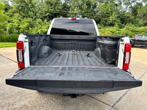 Used 2022 Ford F350 Lariat w/ Tremor Off-Road Package AWD/4WD image 36