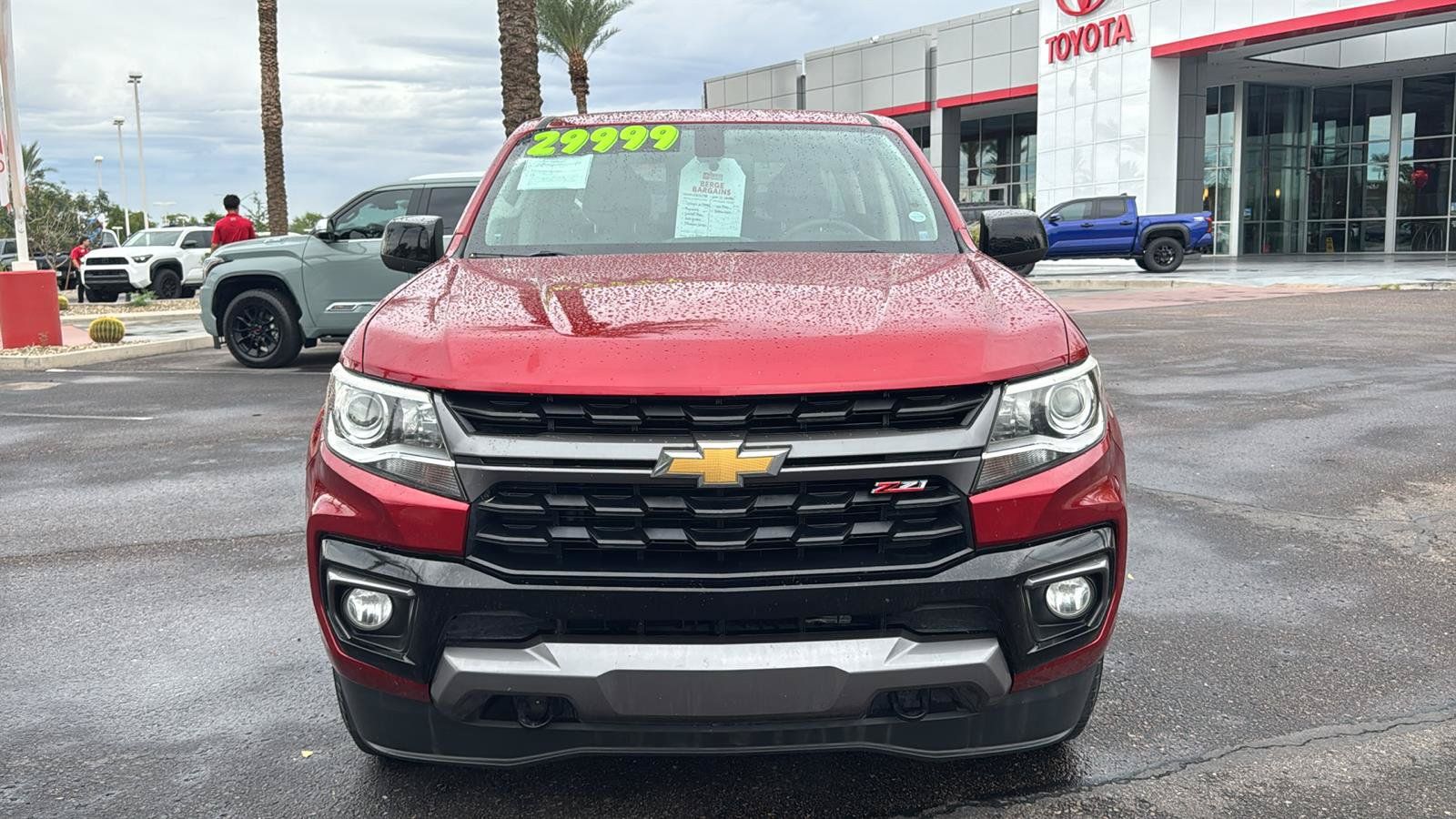 Used 2021 Chevrolet Colorado Z71 AWD/4WD image 2