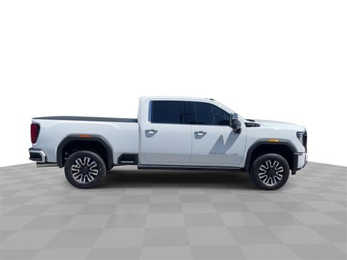 New 2025 GMC Sierra 3500 Denali Ultimate image 9