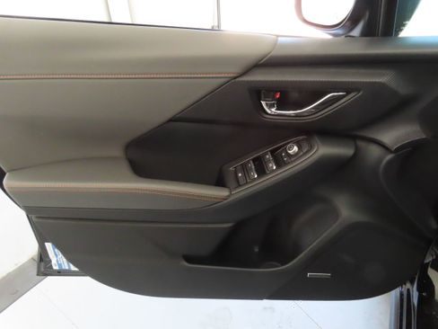 New 2025 Subaru Crosstrek 2.5i Limited image 12