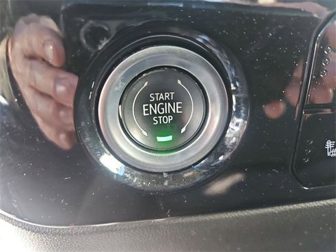 Used 2022 Chevrolet Silverado 1500 LT image 17