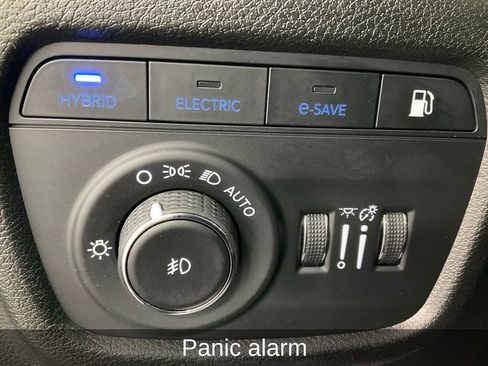 Used 2023 Jeep Grand Cherokee 4WD 4xe w/ Luxury Tech Group II image 28