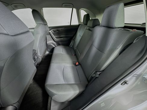 Used 2024 Toyota RAV4 LE image 22