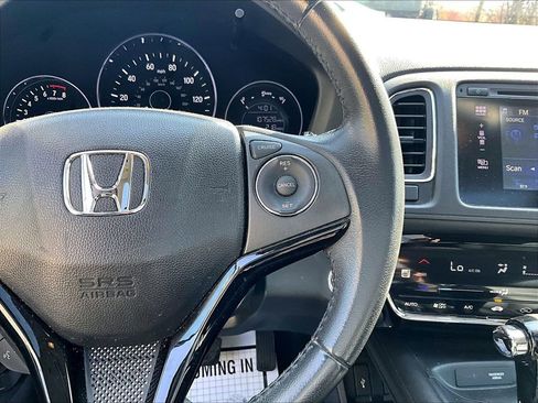 Used 2018 Honda HR-V EX-L image 17