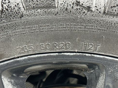 Used 2020 Jeep Grand Cherokee Altitude image 34