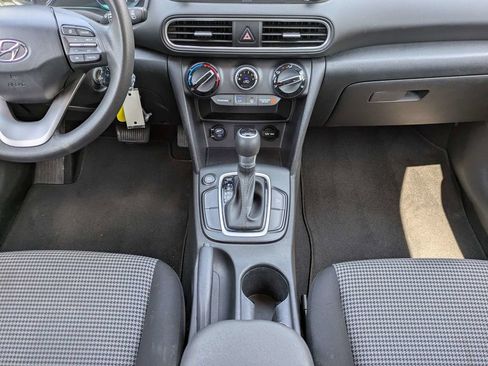 Used 2019 Hyundai Kona SE FWD image 19