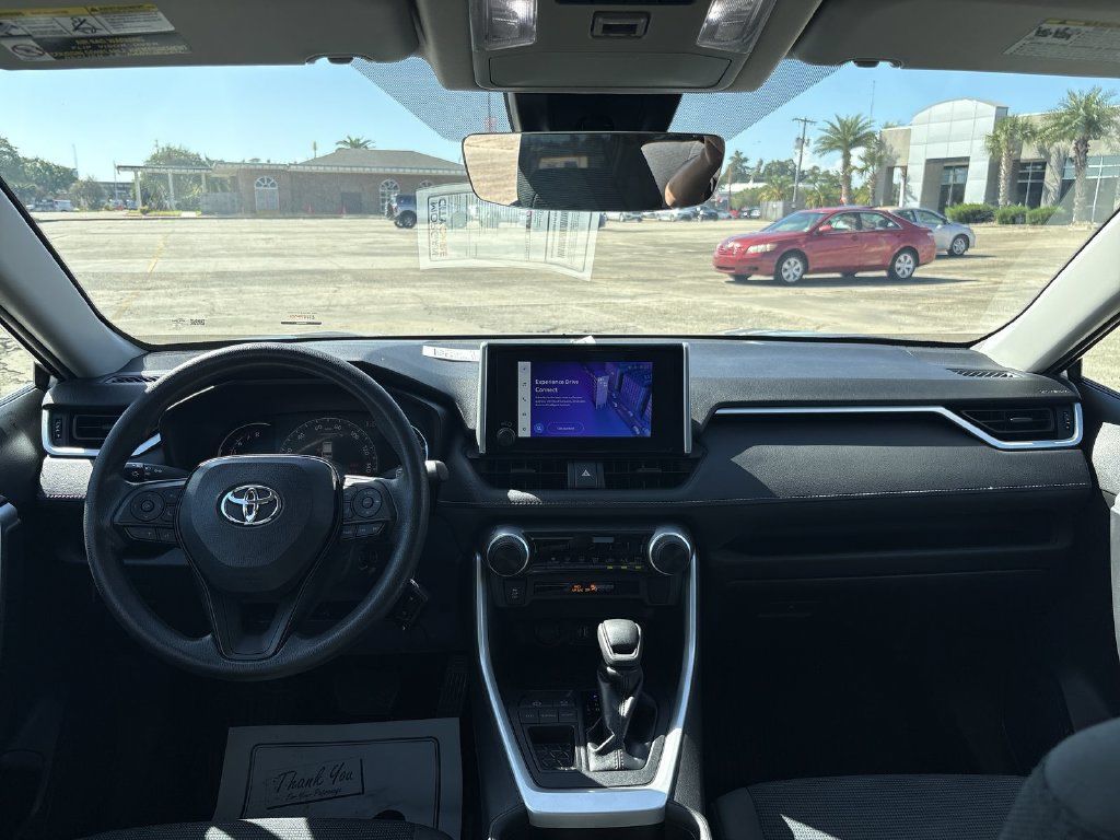Used 2023 Toyota RAV4 LE FWD image 30