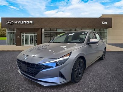 Certified 2023 Hyundai Elantra SEL w/ Preferred Accessory Package