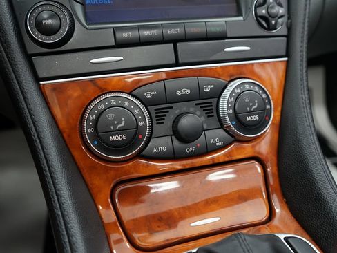 Used 2005 Mercedes-Benz SL 500 image 36