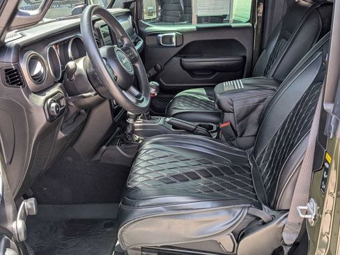Used 2023 Jeep Wrangler Sport AWD/4WD image 10