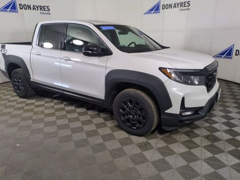 Certified 2023 Honda Ridgeline Black Edition image 11