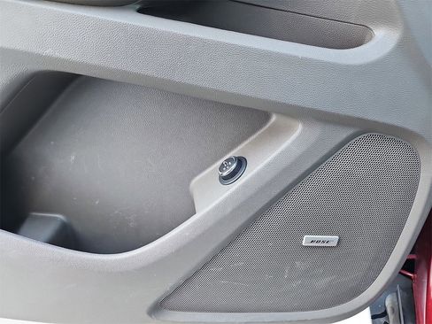 Used 2019 Chevrolet Traverse LT w/ LT Premium Package image 29