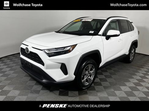 Certified 2024 Toyota RAV4 XLE FWD image 1