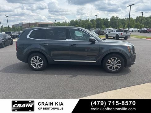 Used 2020 Kia Telluride LX AWD/4WD image 11