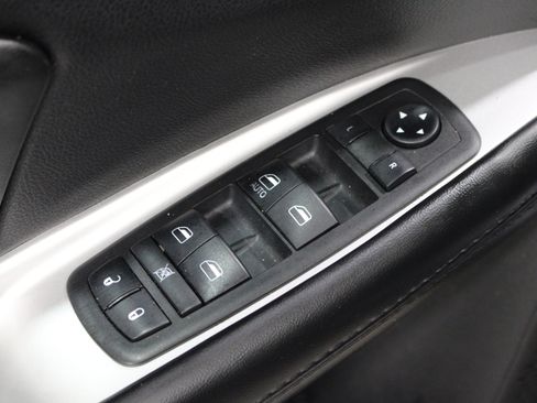 Used 2018 Dodge Journey SE w/ Blacktop Package FWD image 7