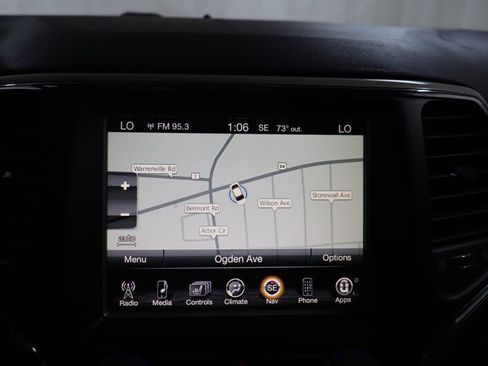 Used 2015 Jeep Grand Cherokee Altitude AWD/4WD image 12