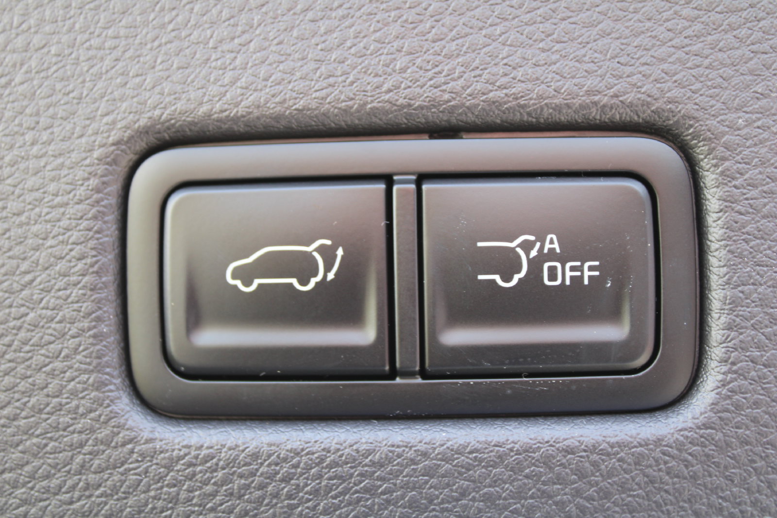 New 2026 Kia Carnival EX FWD image 14