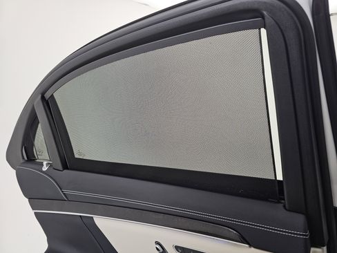 Used 2019 Mercedes-Benz S 560 Sedan image 24