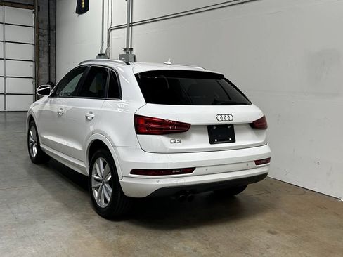 Used 2017 Audi Q3 2.0T Premium FWD image 4