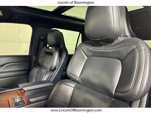 Used 2023 Lincoln Navigator L Reserve w/ Equipment Group 201A image 23