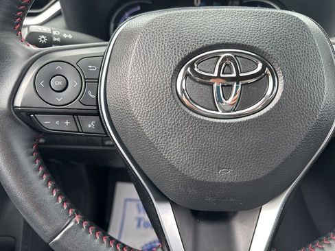 Certified 2025 Toyota RAV4 SE image 17