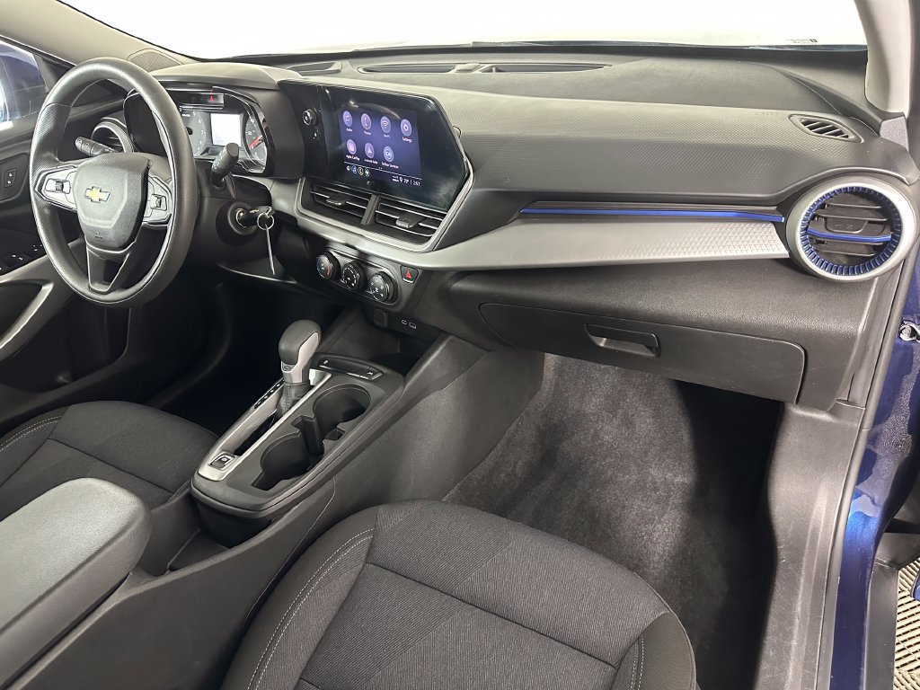 Used 2024 Chevrolet Trax LS w/ LS Convenience Package FWD image 30