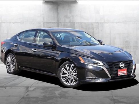 Certified 2025 Nissan Altima 2.5 SL FWD image 2