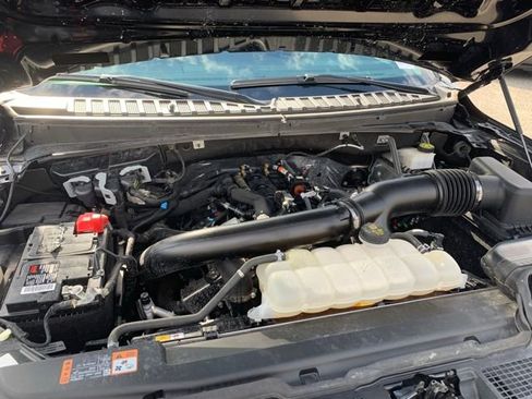 Certified 2024 Ford Expedition XLT image 37