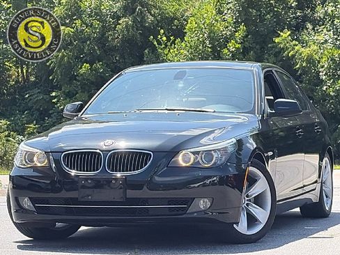 Used 2010 BMW 528i Sedan w/ Sport Pkg RWD image 1