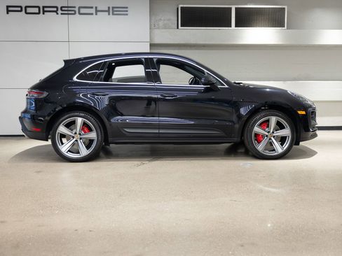 Certified 2025 Porsche Macan S AWD/4WD image 9