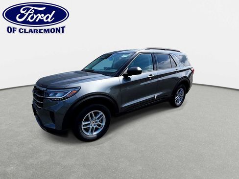 New 2026 Ford Explorer Active AWD/4WD image 4