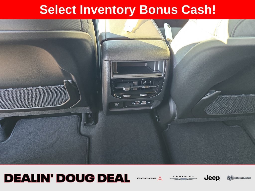New 2026 Jeep Grand Cherokee Laredo X AWD/4WD image 25