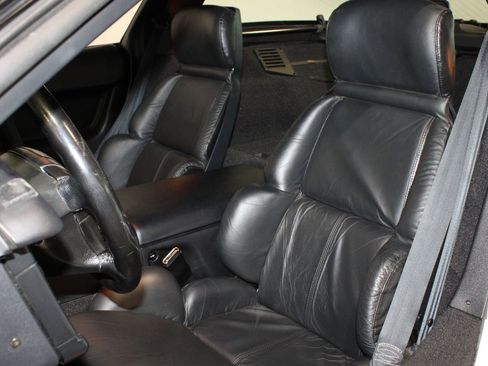 Used 1992 Chevrolet Corvette Coupe RWD image 11