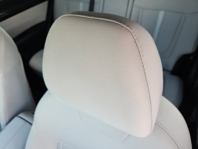 Used 2025 Hyundai Tucson SEL FWD image 15