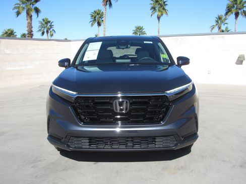 Used 2025 Honda CR-V EX image 3