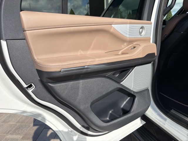 New 2027 Lincoln Navigator Black Label AWD/4WD image 13