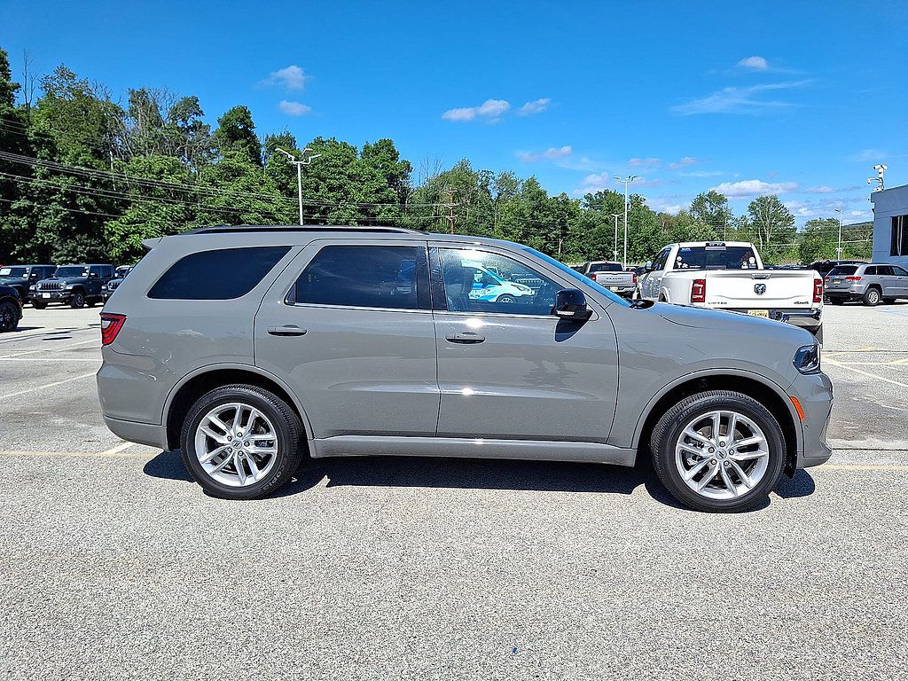 Used 2023 Dodge Durango GT AWD/4WD image 26