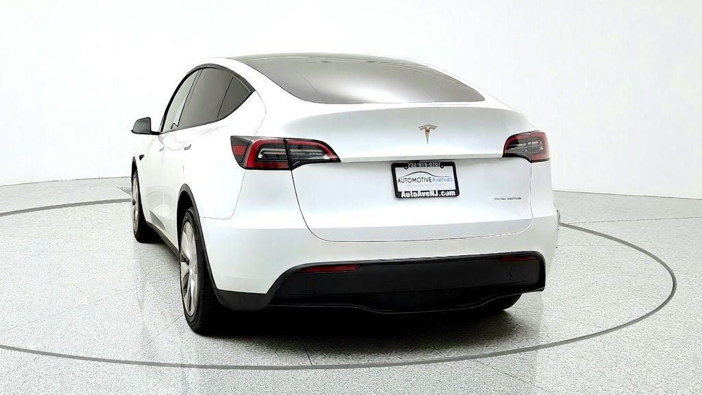 Used 2023 Tesla Model Y Long Range AWD/4WD image 6