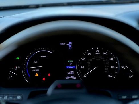 Used 2014 Lexus LS 600h L image 48