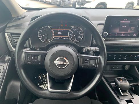 Used 2024 Nissan Rogue S AWD/4WD image 10