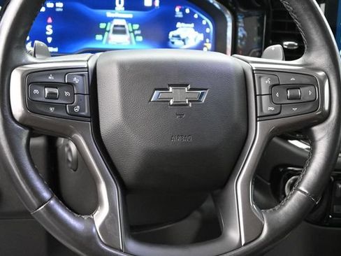 Used 2022 Chevrolet Silverado 1500 ZR2 w/ Technology Package AWD/4WD image 8