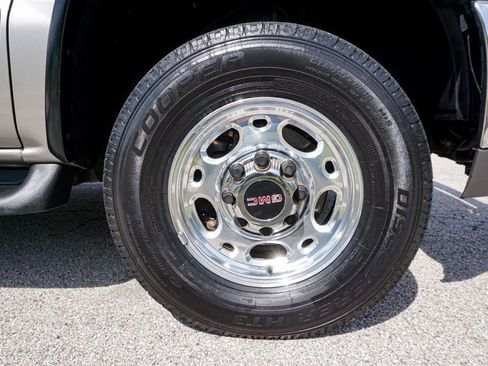 Used 2005 GMC Yukon XL 2500 SLT w/ SLT Preferred Equipment Group image 63