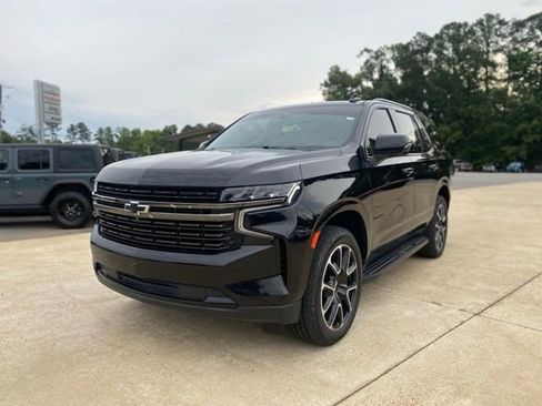 Used 2021 Chevrolet Tahoe RST w/ Luxury Package AWD/4WD image 3