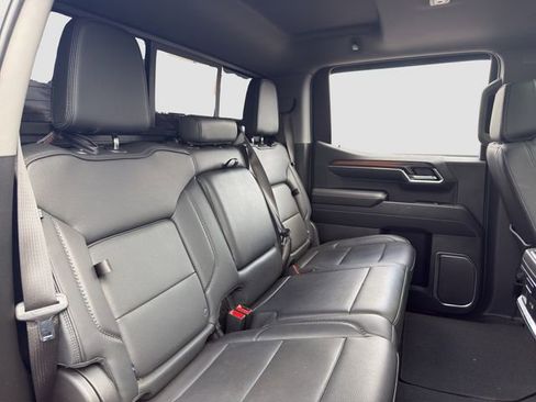 Used 2024 GMC Sierra 1500 Denali w/ Denali Reserve Package AWD/4WD image 16