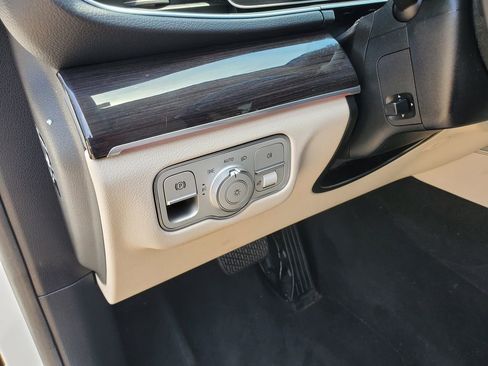 Used 2022 Mercedes-Benz GLE 350 4MATIC image 22