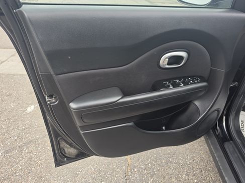 Used 2018 Kia Soul FWD image 13