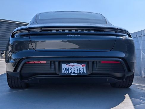 Used 2024 Porsche Taycan image 11