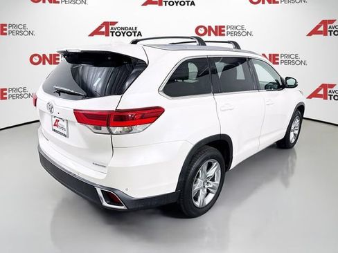 Used 2019 Toyota Highlander Limited FWD image 7